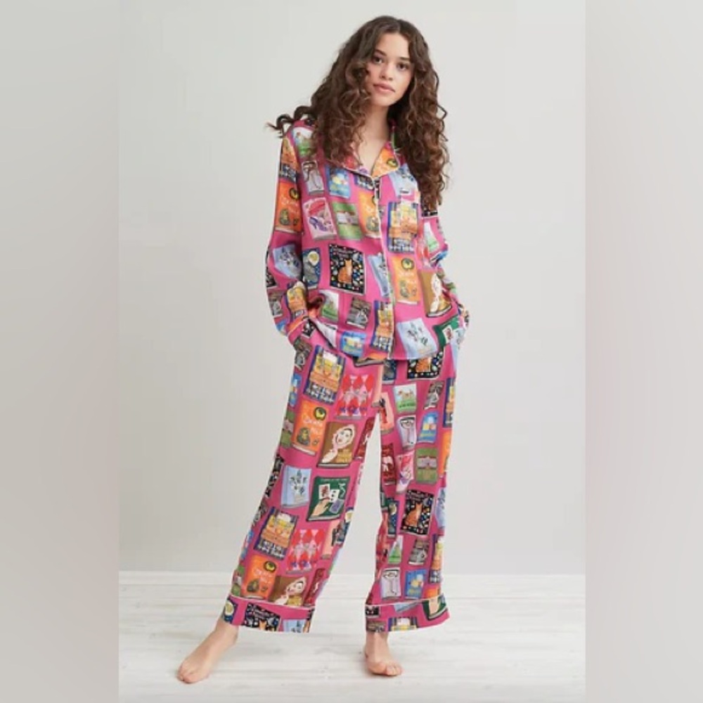 Karen Mabon sateen Agatha Christie pajama set NWOT